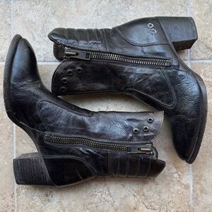 BED STU Onrush Boots Black 100% Organic Leather Distressed Cobbler Artisan Made